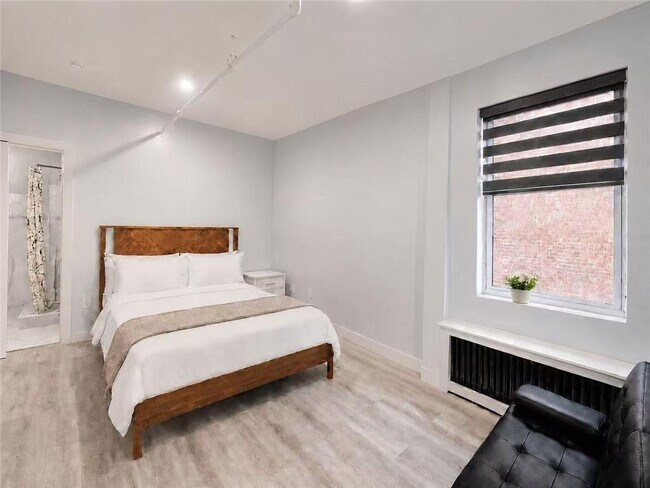 Foto del edificio - 40-36-4077 77th St
