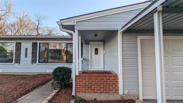 Building Photo - 2826 Encino Dr