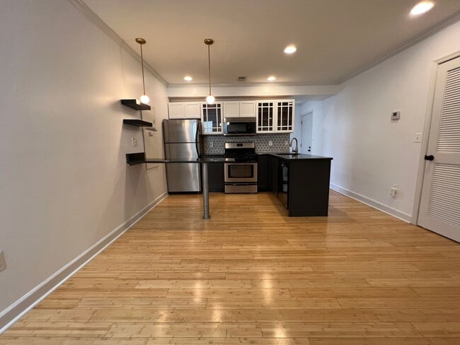 Photo - Charming 2BR/1.5BA near Gallaudet University! House