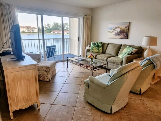 Foto del edificio - 4436 NE Ocean Blvd