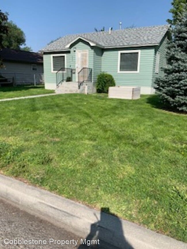 Building Photo - 2 br, 1 bath House - 424 Fern St