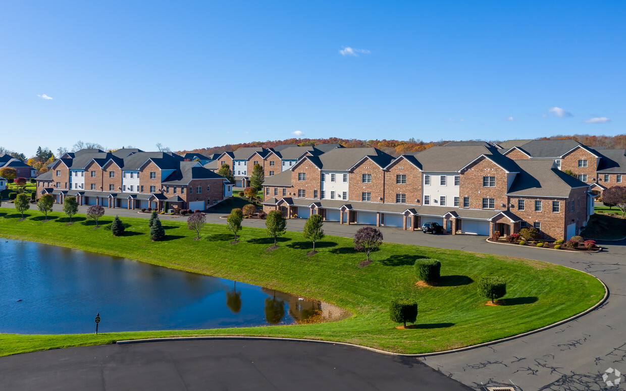 Entrance - The Mansions at Hockanum Crossing