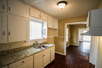 Building Photo - 1414 Gorman