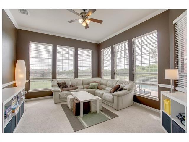 Building Photo - 2400 Geiberger Dr