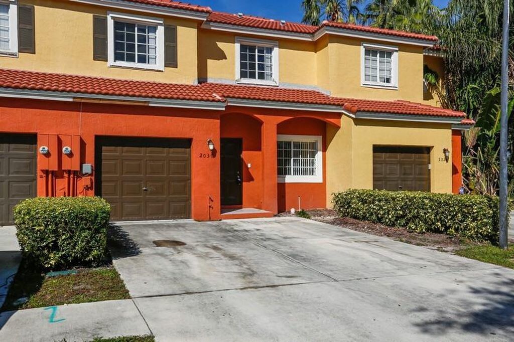 Primary Photo - 2030 SW 104th Ave