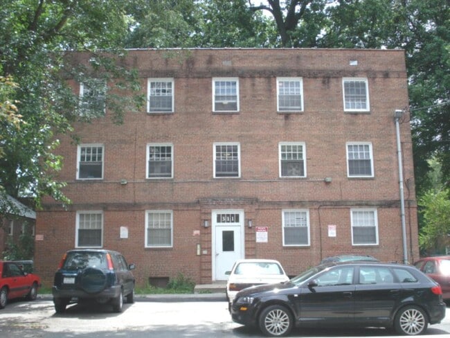 Building Photo - 311 Domer Ave