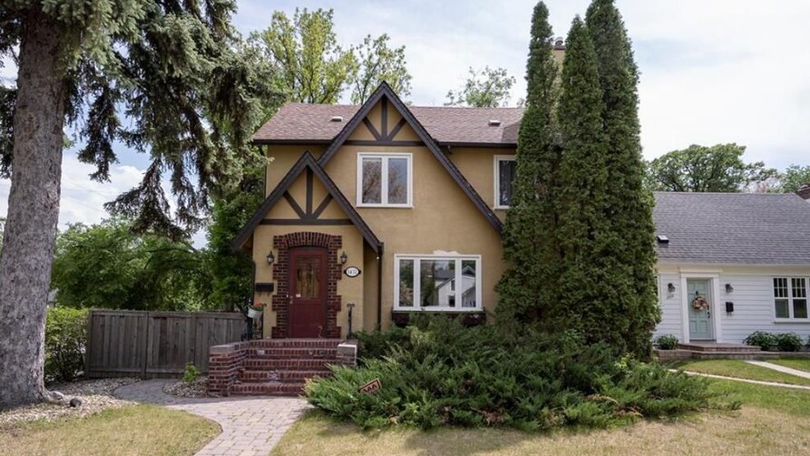 Photo principale - 1432 Wellington Cres