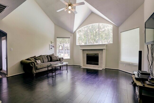 Foto del edificio - 18042 Somerset Knolls Ct