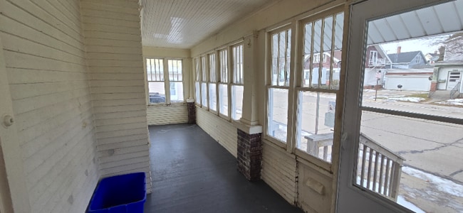 Building Photo - 1519-122n 22nd St