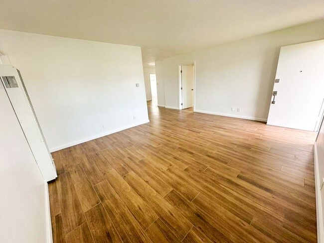 Building Photo - Updated 4BR Home in Lompoc with Spacious Yard — Move-In Ready!