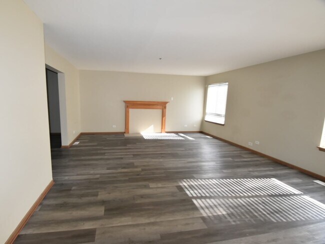 Building Photo - 6513 Old Plank Blvd
