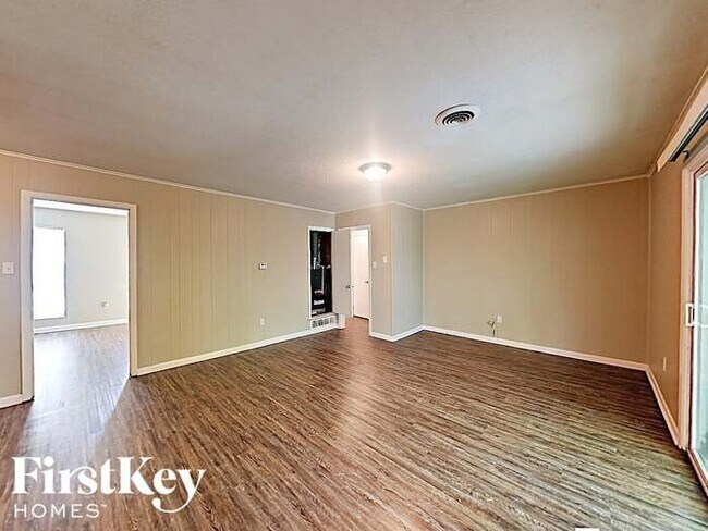 Building Photo - 7913 Charleston Dr