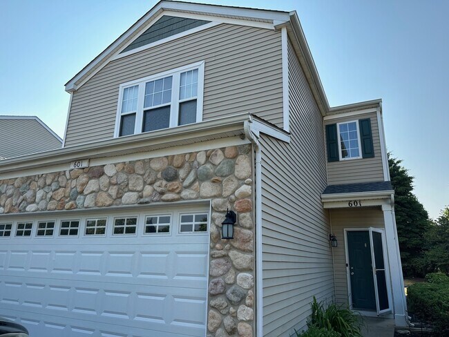 Building Photo - 601 Blackstone Ct