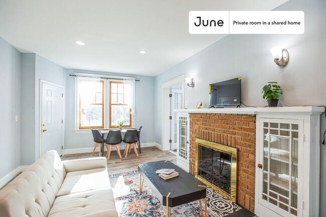 Building Photo - Room in Shared 7 bed/6 bath home in Dupont Park