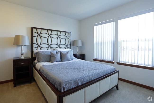 Interior Photo - Viewpoint Apartment