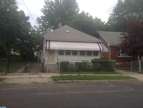 Building Photo - 314 Schiller Ave