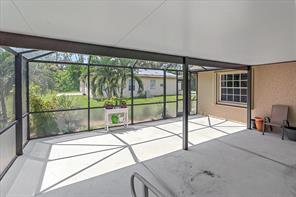 Foto del edificio - 18407 Avon Ave