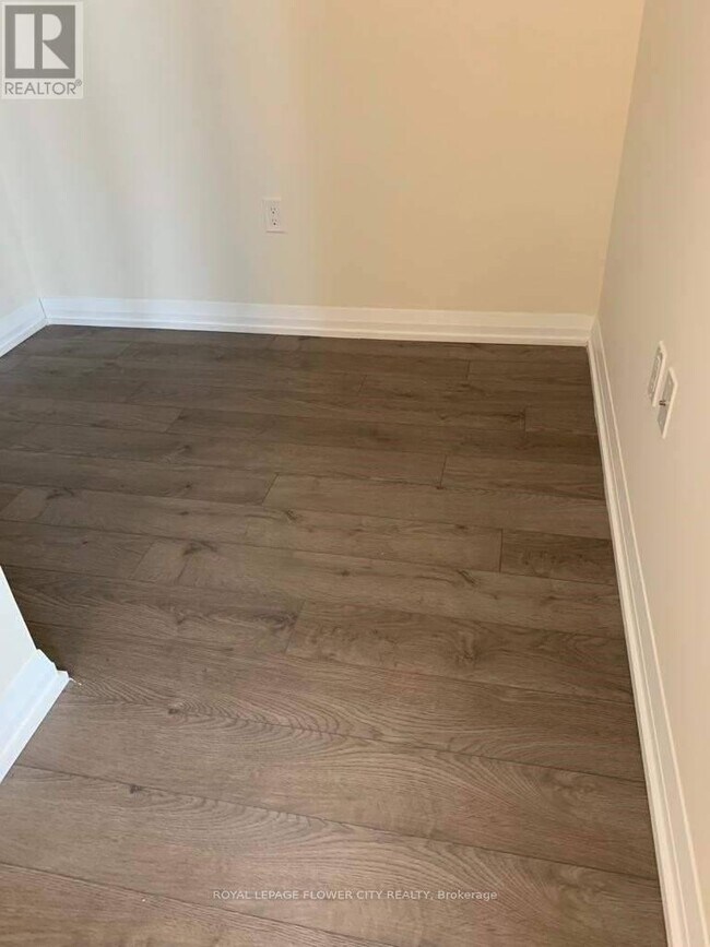 Building Photo - 65 Watergarden Dr