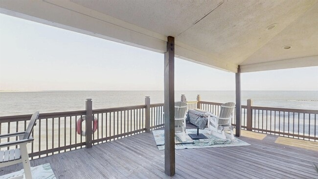 Building Photo - 13202 Gulf Beach Dr