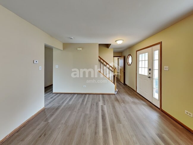 Foto del edificio - 204 Brink Dr