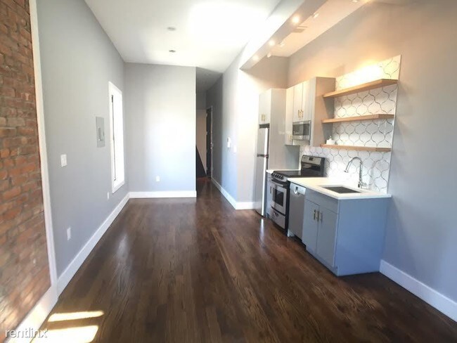 Building Photo - 417 Throop Ave