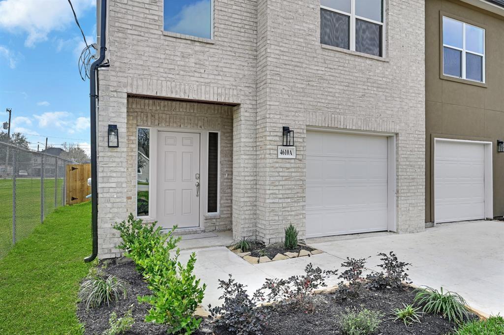 4610 Redbud St Unit A, Houston, TX 77051 Room for Rent in Houston, TX