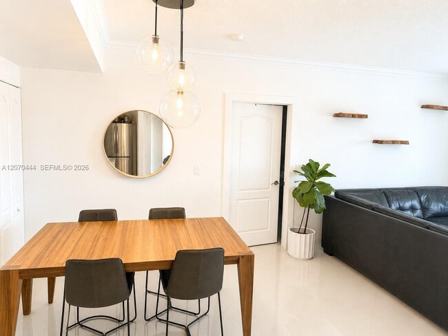 Foto del edificio - 1627 SW 37th Ave