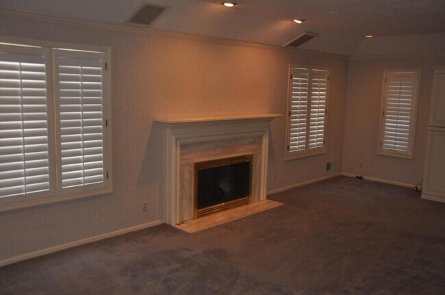 Building Photo - 1706 N 129th Avenue Cir