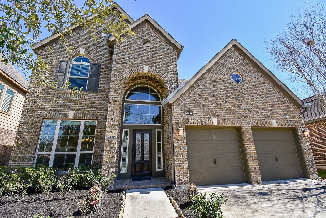 Foto principal - 2530 River Ridge
