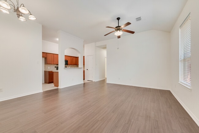 Building Photo - 358 Armstrong Ln