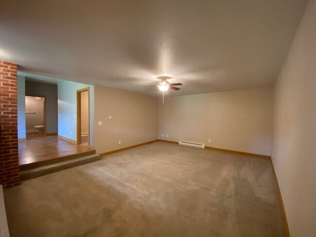 Building Photo - 438 Highway 60