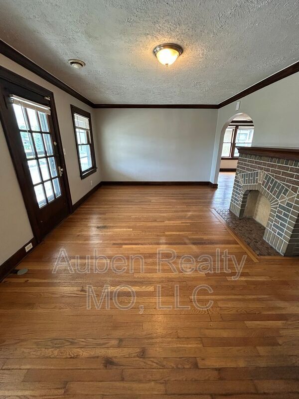 Foto del edificio - 5432 Harrison St