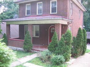 Building Photo - 423 Braddock Rd