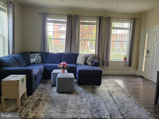 Foto del edificio - 7328 Harlow Way