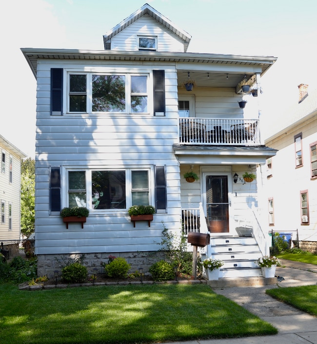 Building Photo - 368 Cumberland Ave