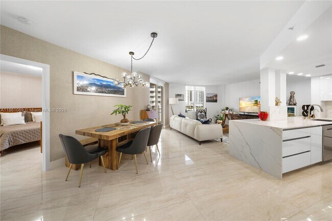 Foto del edificio - 701 Brickell Key Blvd
