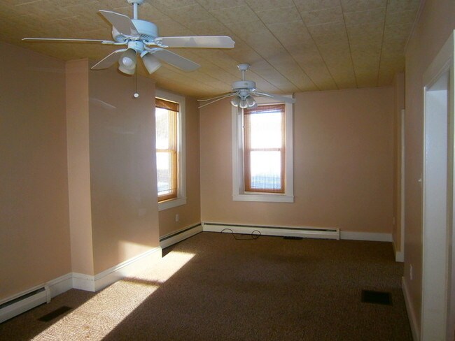 Foto del edificio - 3200 E Prospect Rd