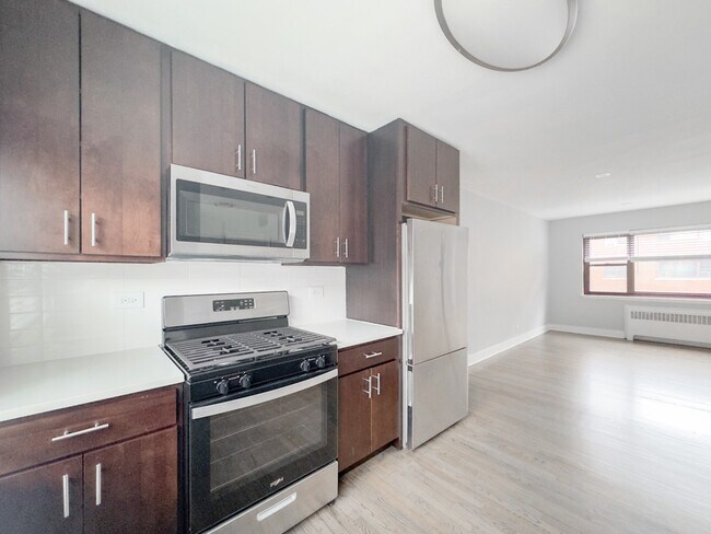 Building Photo - 551 Sheridan Square