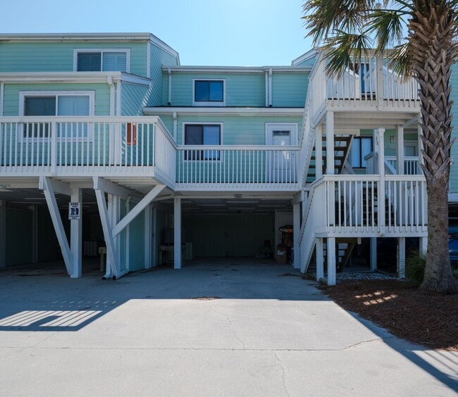Building Photo - PERFECT FURNISHED RENTAL FOR A WINTER AT THE BEACH
