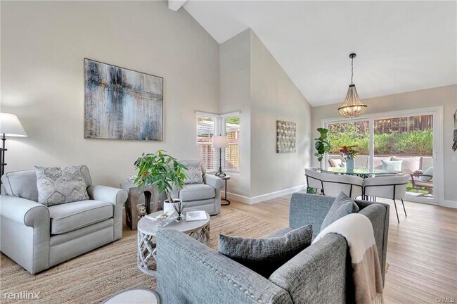 Building Photo - 3 br, 1.5 bath House - 26 Allyssum