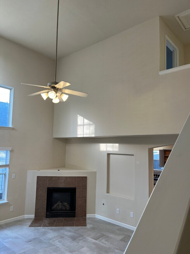 Foto del edificio - 21650 Falvel Sunset Ct