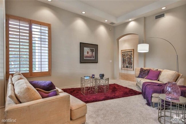 Foto del edificio - 4 br, 4 bath House - 73070 Calliandra St