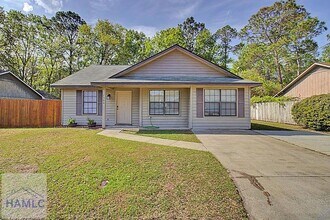 Building Photo - 1384 Forest Lake Dr