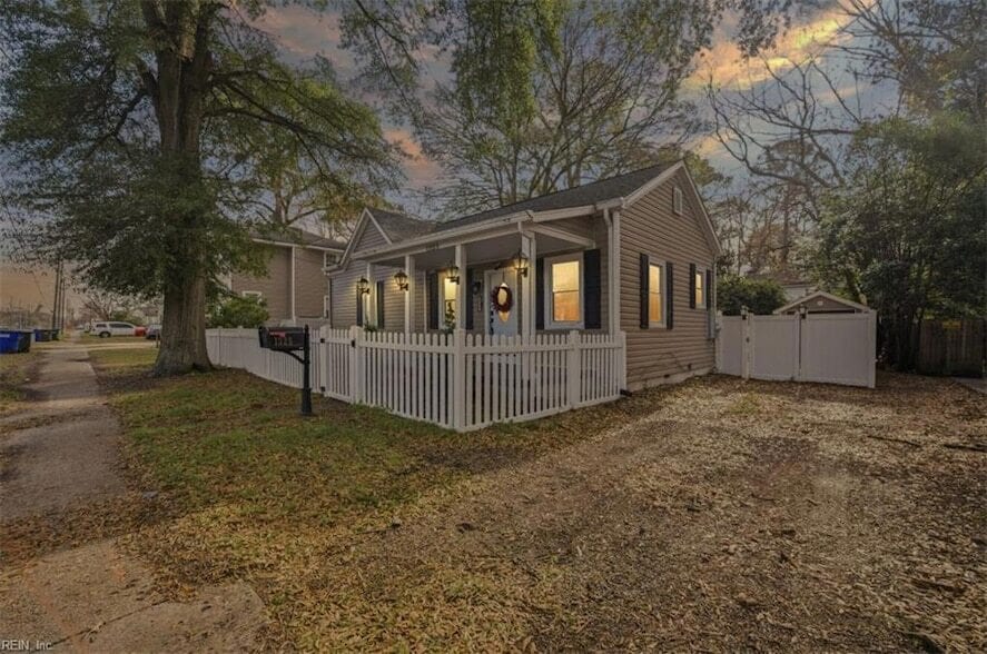 Photo - 1325 W Little Creek Road Unit