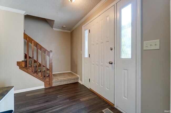 Foto del edificio - 5931 Spring Oak Ct