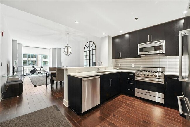 Foto del edificio - 1100 Maxwell Ln