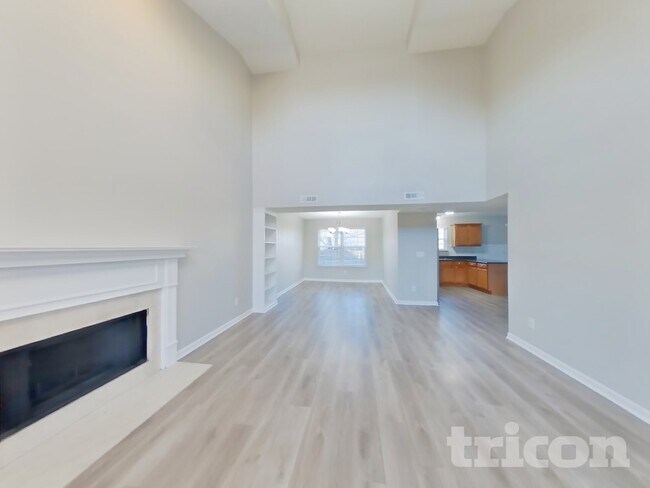 Foto del edificio - 3011 Deer Trail Dr