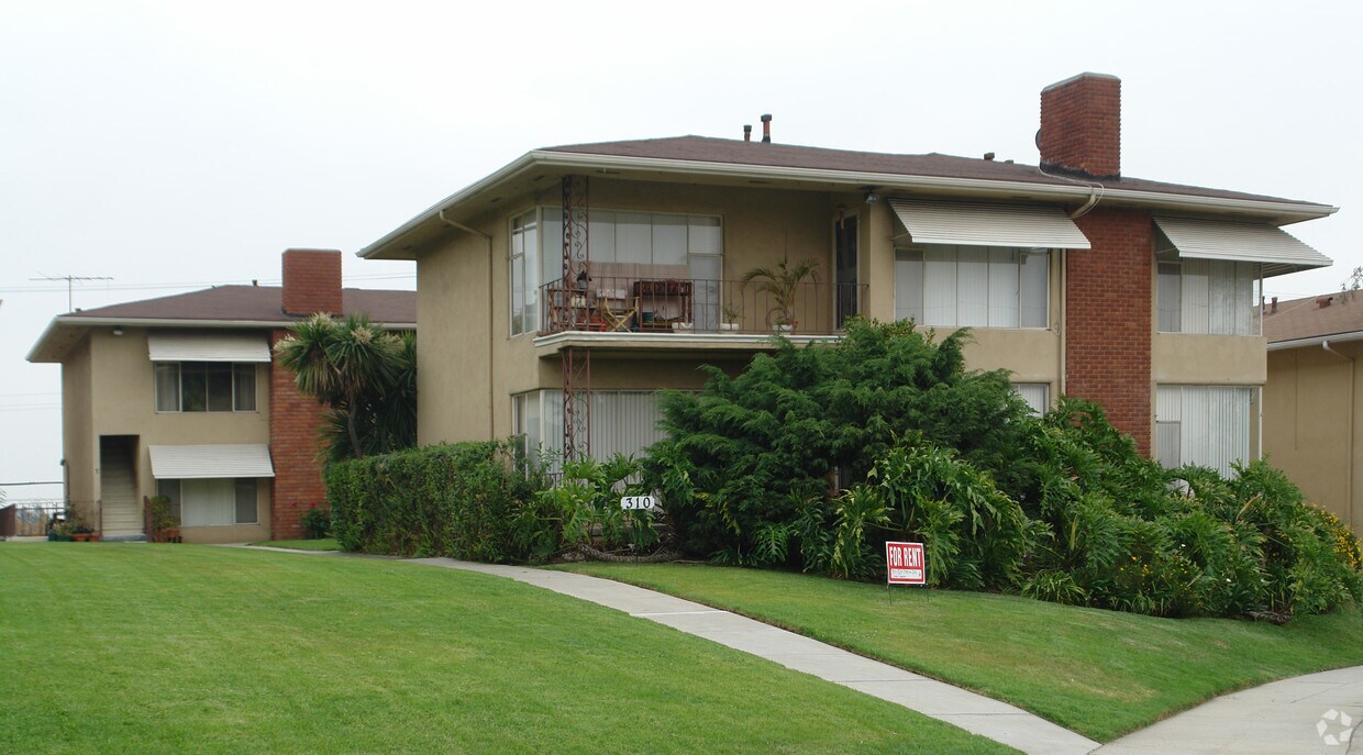 Building Photo - 310 Mockingbird Ln