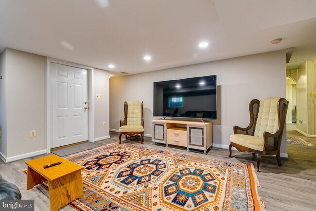 Foto del edificio - 12400 Bennett Rd