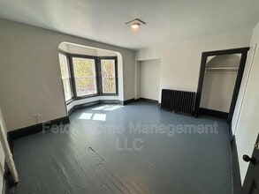 Building Photo - 19 S Ann St